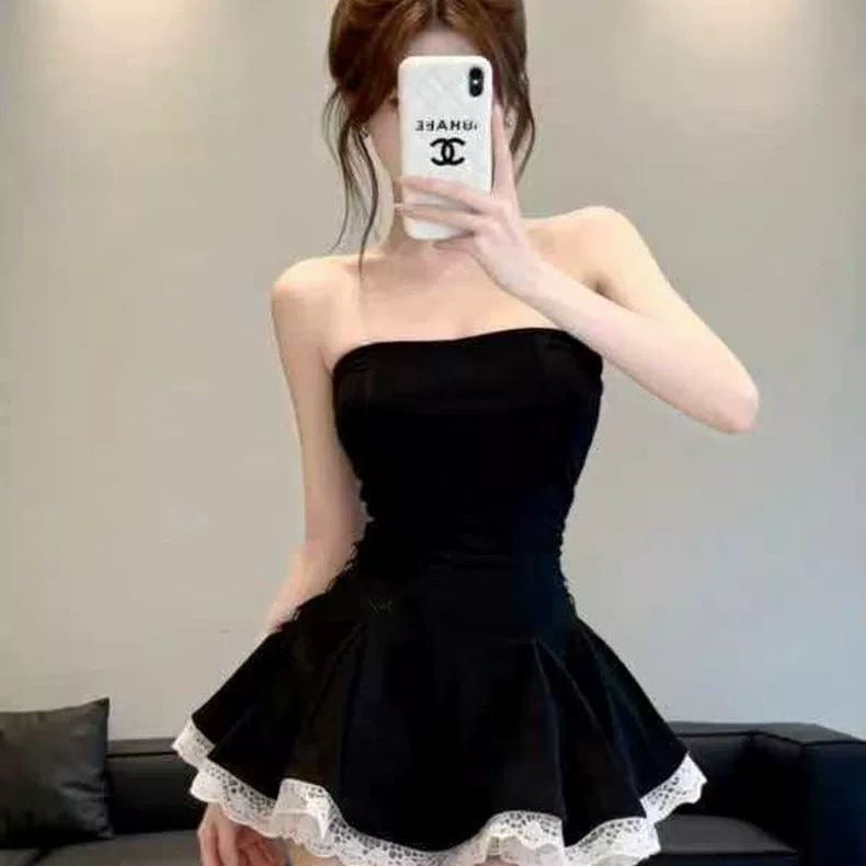 Lacy ruffle skirt