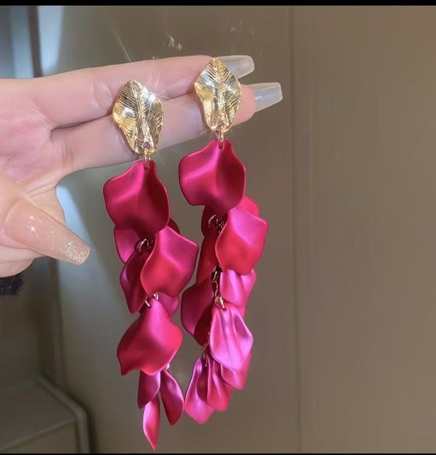 Pendientes de pétalos de rosa